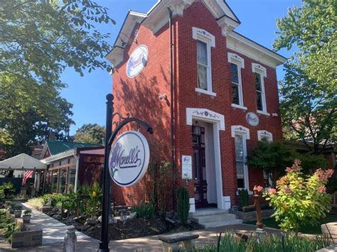 Monells nashville tn - Aug 31, 2023 · The 1930's-era colonial mansion that houses the popular Monell's at the Manor could be demolished as part of a proposed Nashville International Airport runway extension. The mansion, at 1400 ... 